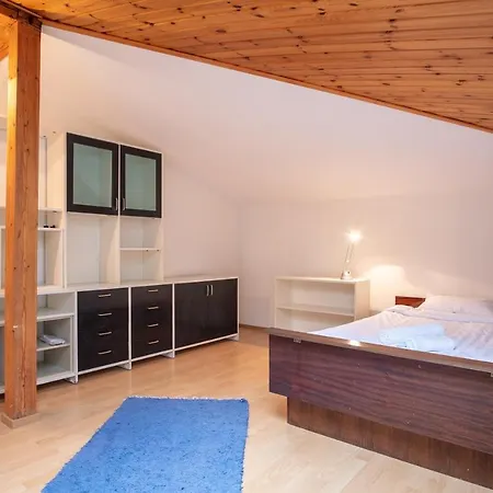 Cozy 3 Bedroom 2 Level Διαμέρισμα Ταλίν