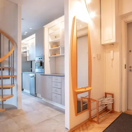 Cozy 3 Bedroom 2 Level Διαμέρισμα Ταλίν